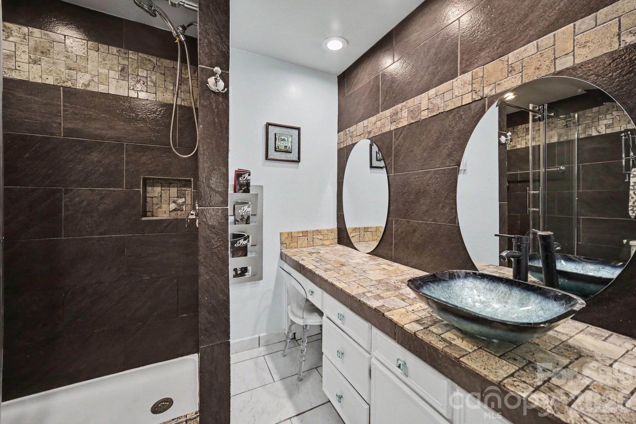 Ravenwood - Residential