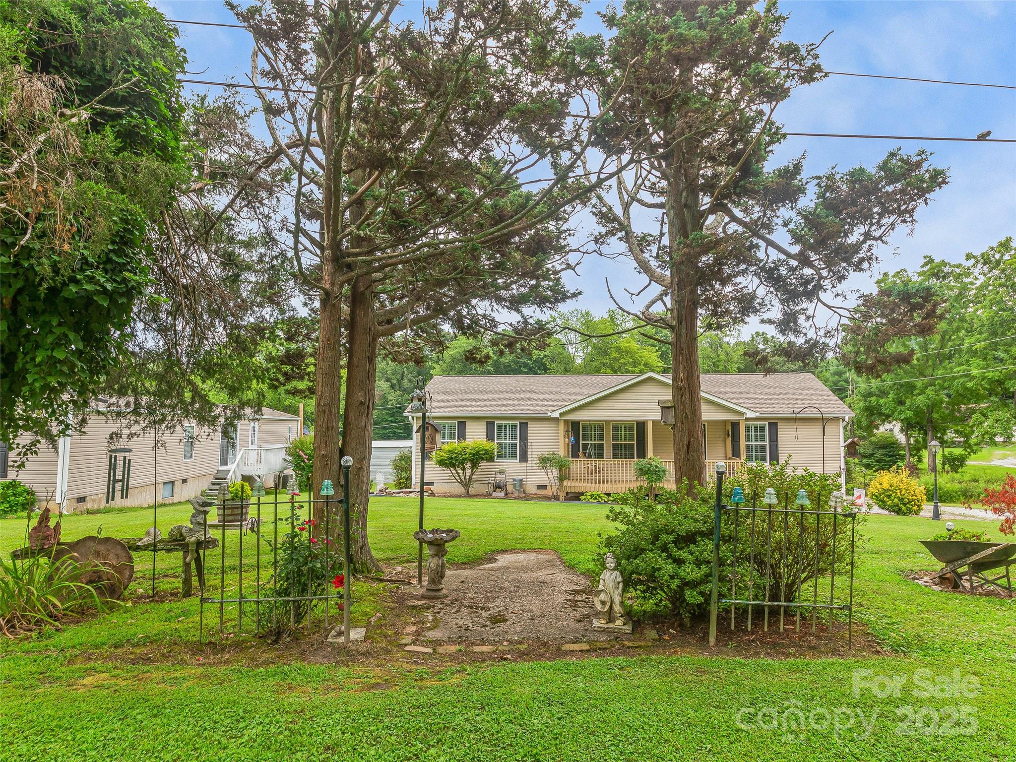 115 Ruth Whitaker Road