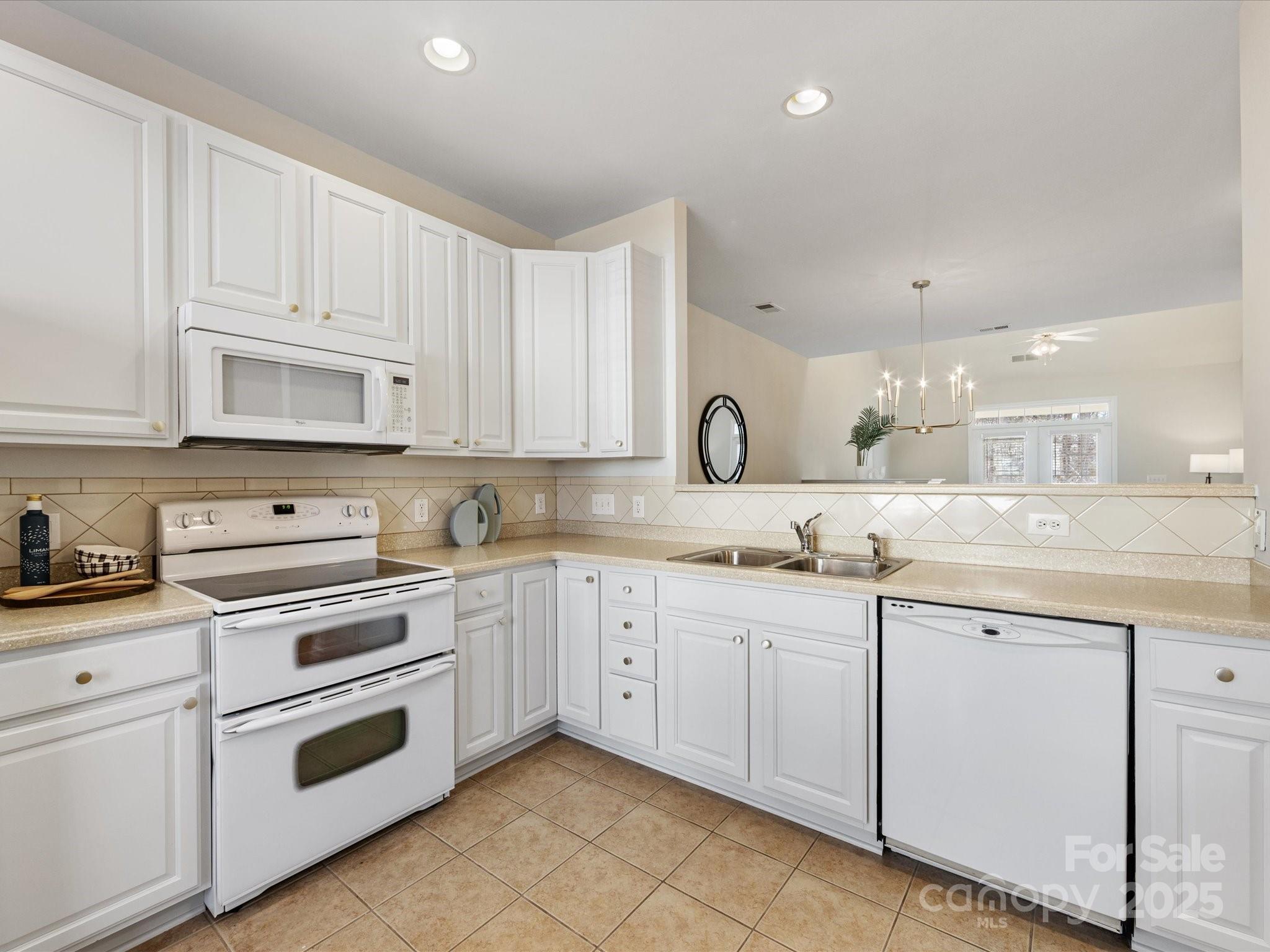 3465 Caldwell Ridge Parkway