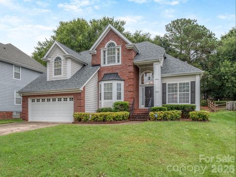 6221 Caslon Court Charlotte NC 28270