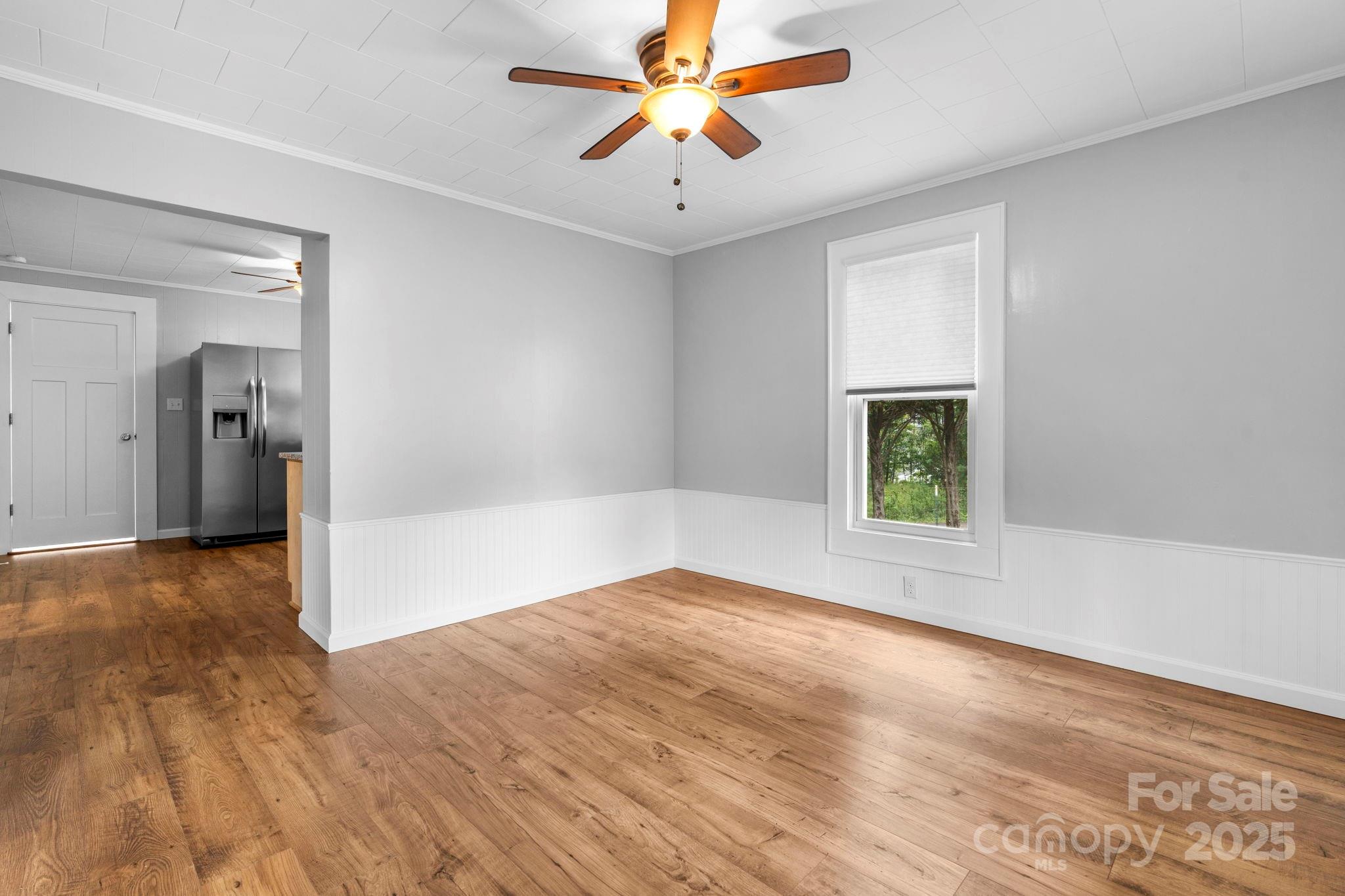 1585 Amherst Road