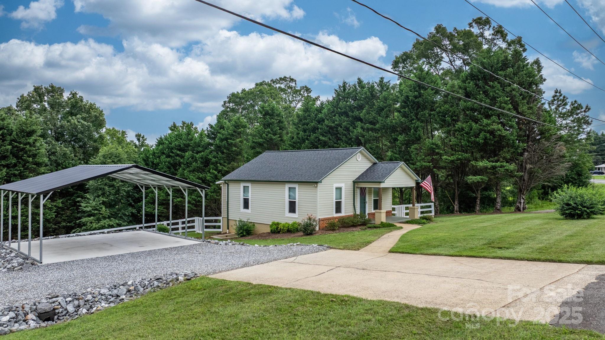 1585 Amherst Road