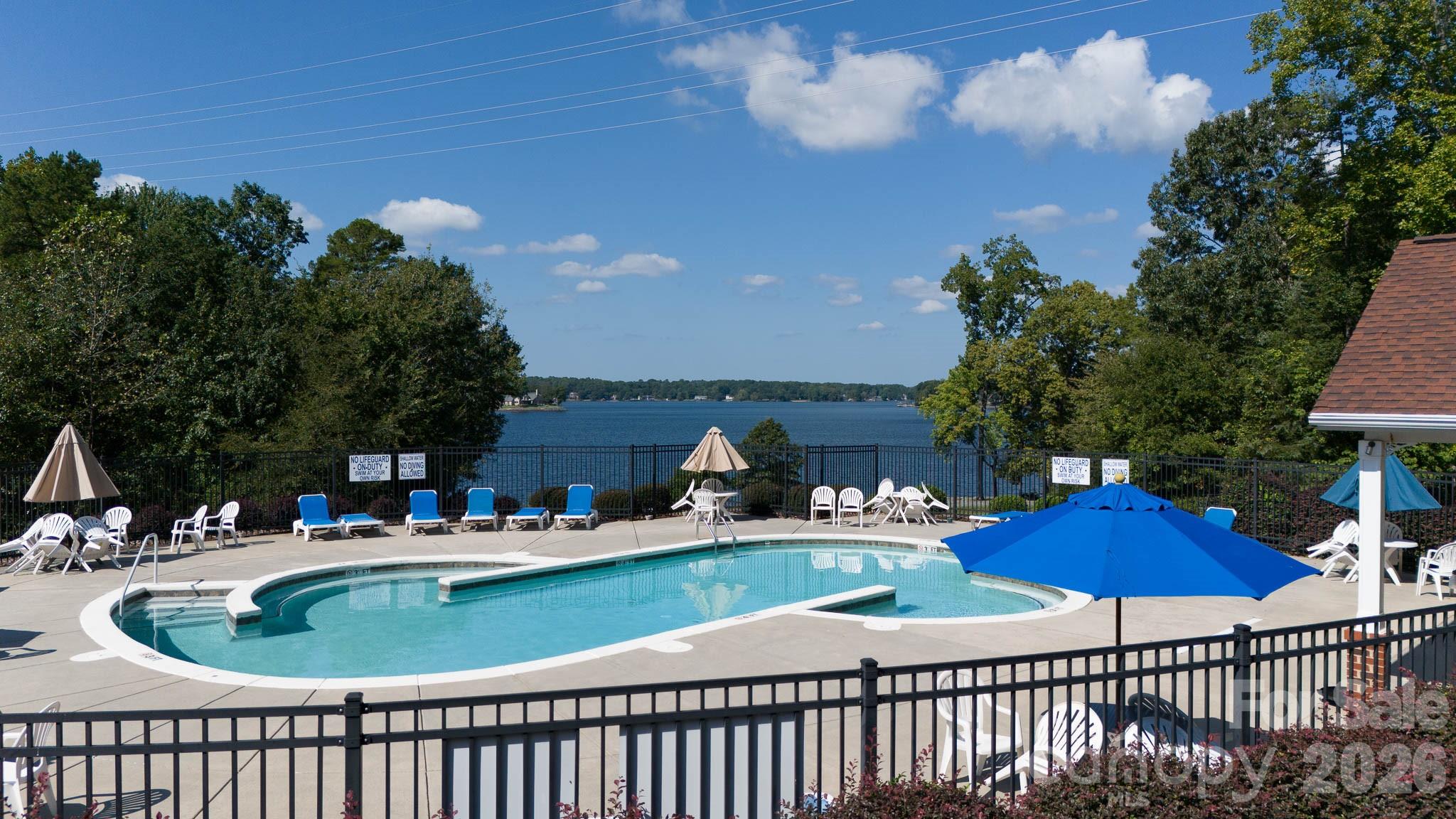 Sunset Point Townhomes - Residential