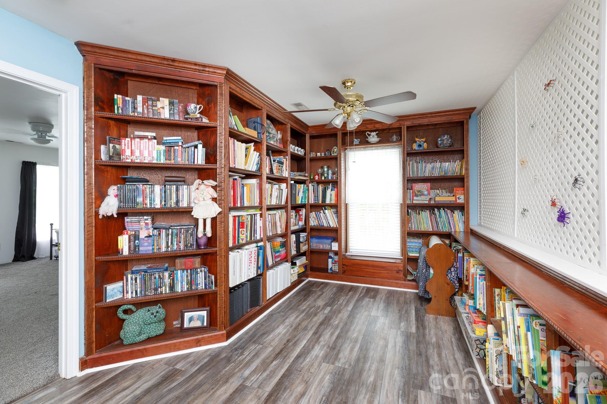 Sunset Point Townhomes - Residential