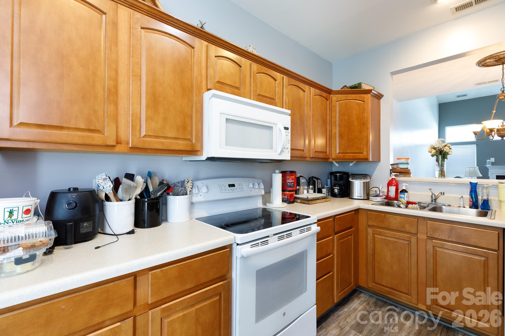 Sunset Point Townhomes - Residential