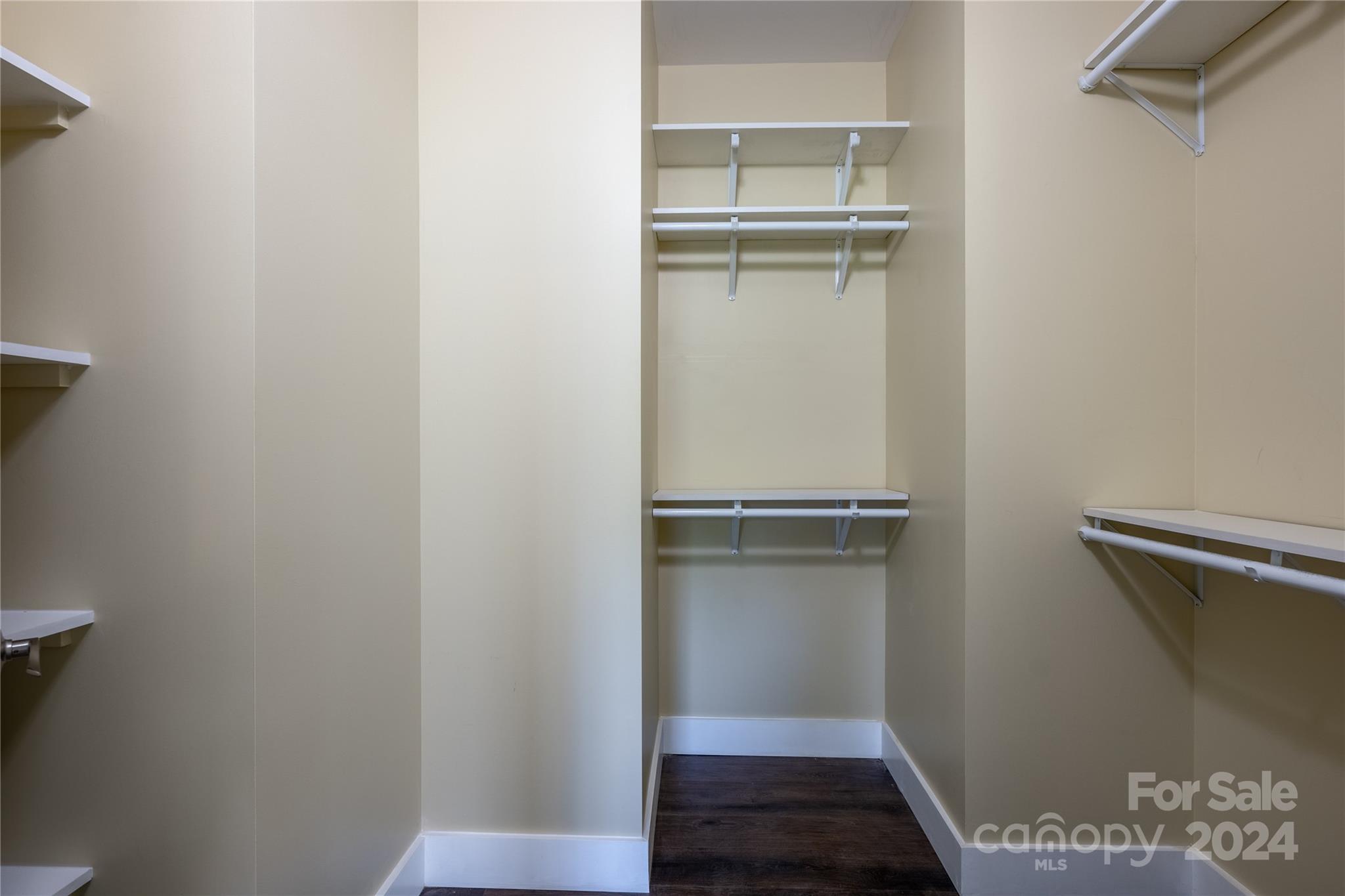 Riverwind - Residential