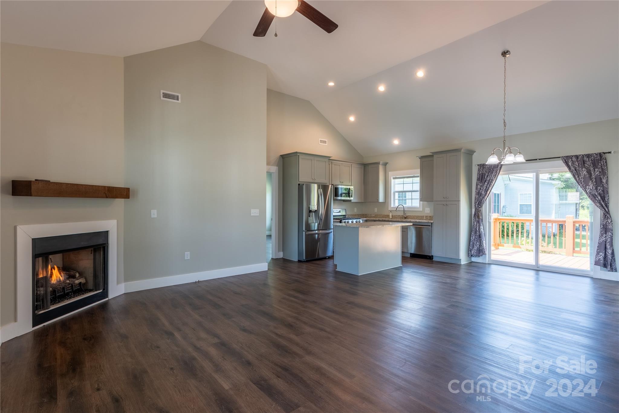 Riverwind - Residential