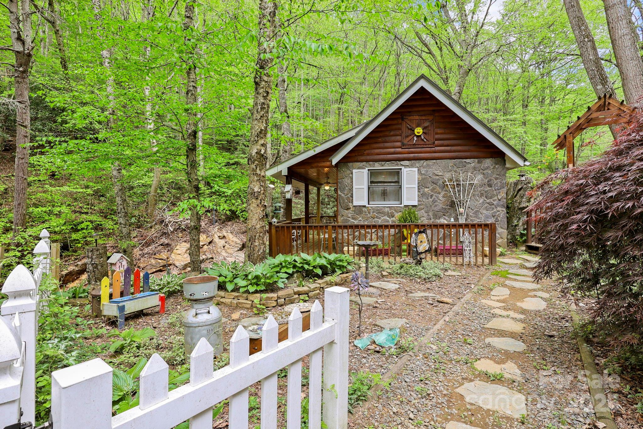 751 Millers Pond Lane
