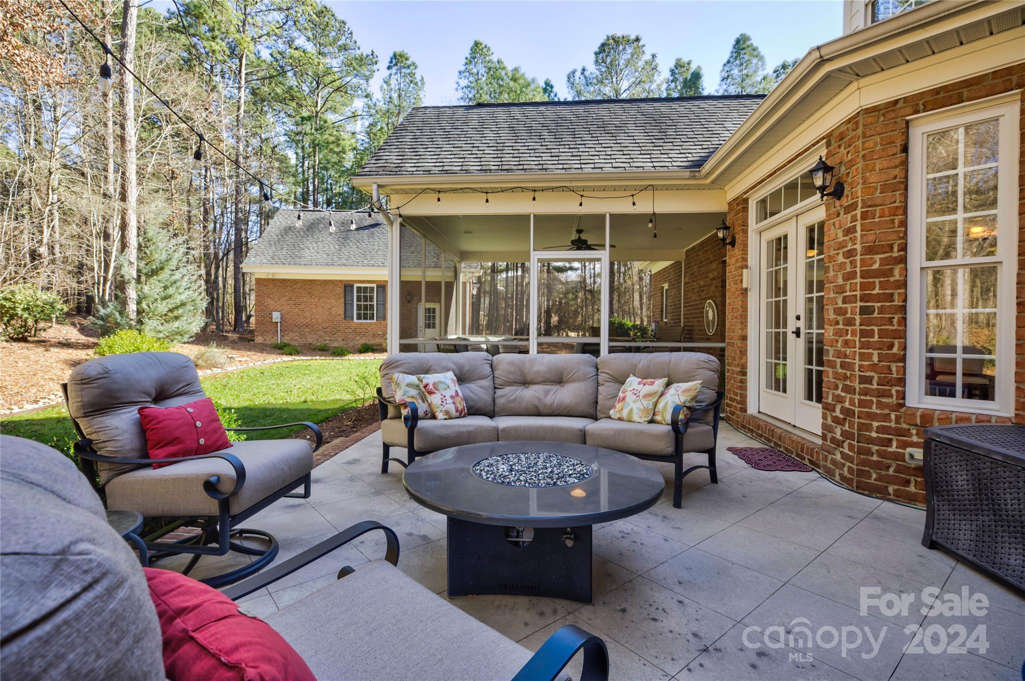 Water Edge - Residential