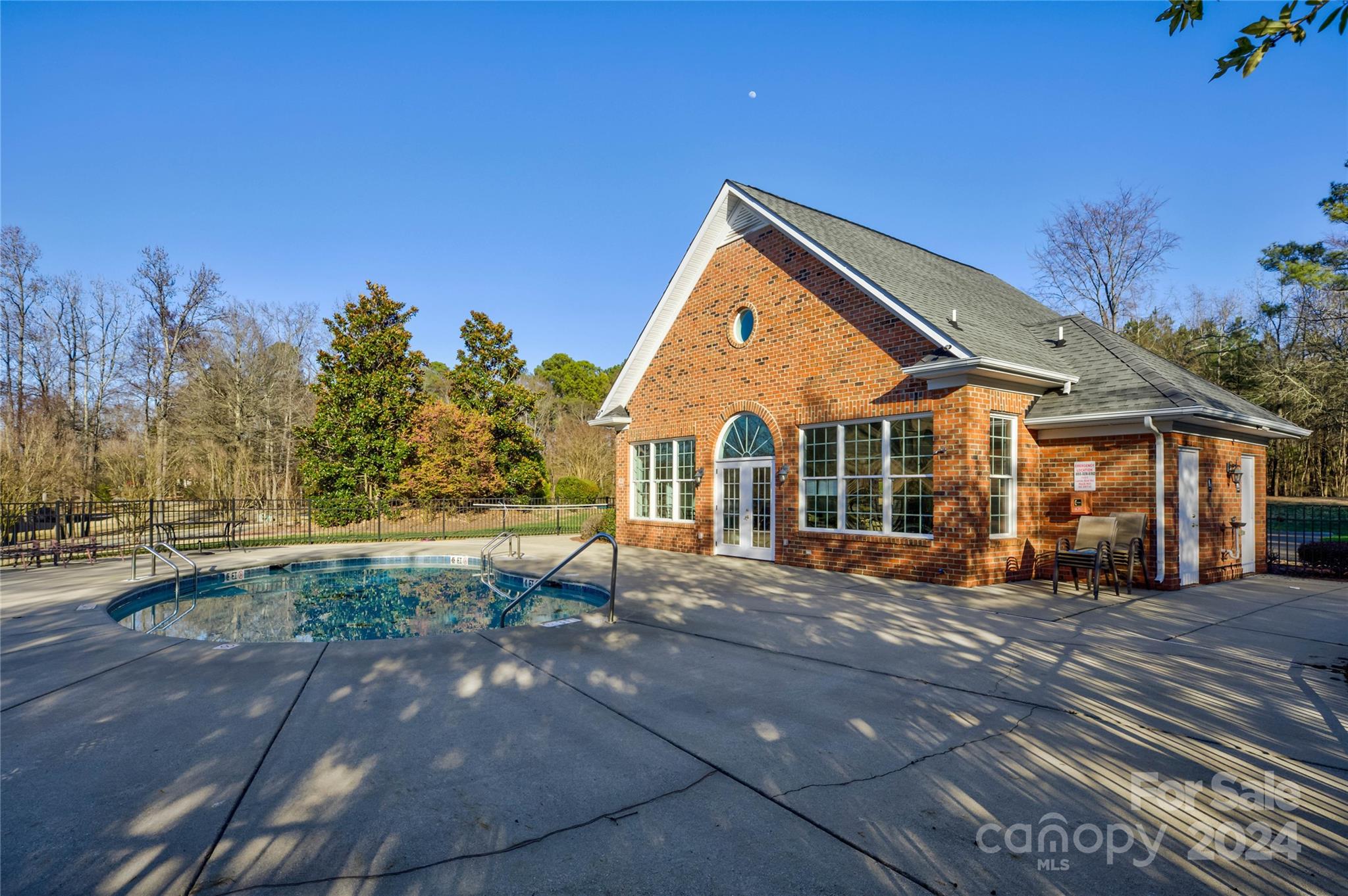 Water Edge - Residential