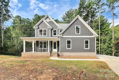 4315 Palm Drive Denver NC 28037