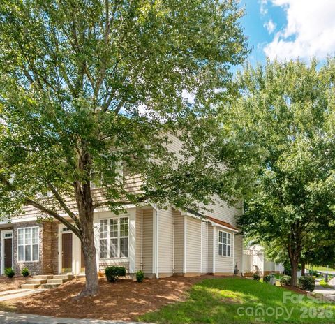 Photo of 575 Goldstaff Lane, Charlotte, NC 28273 (MLS # 4291975)
