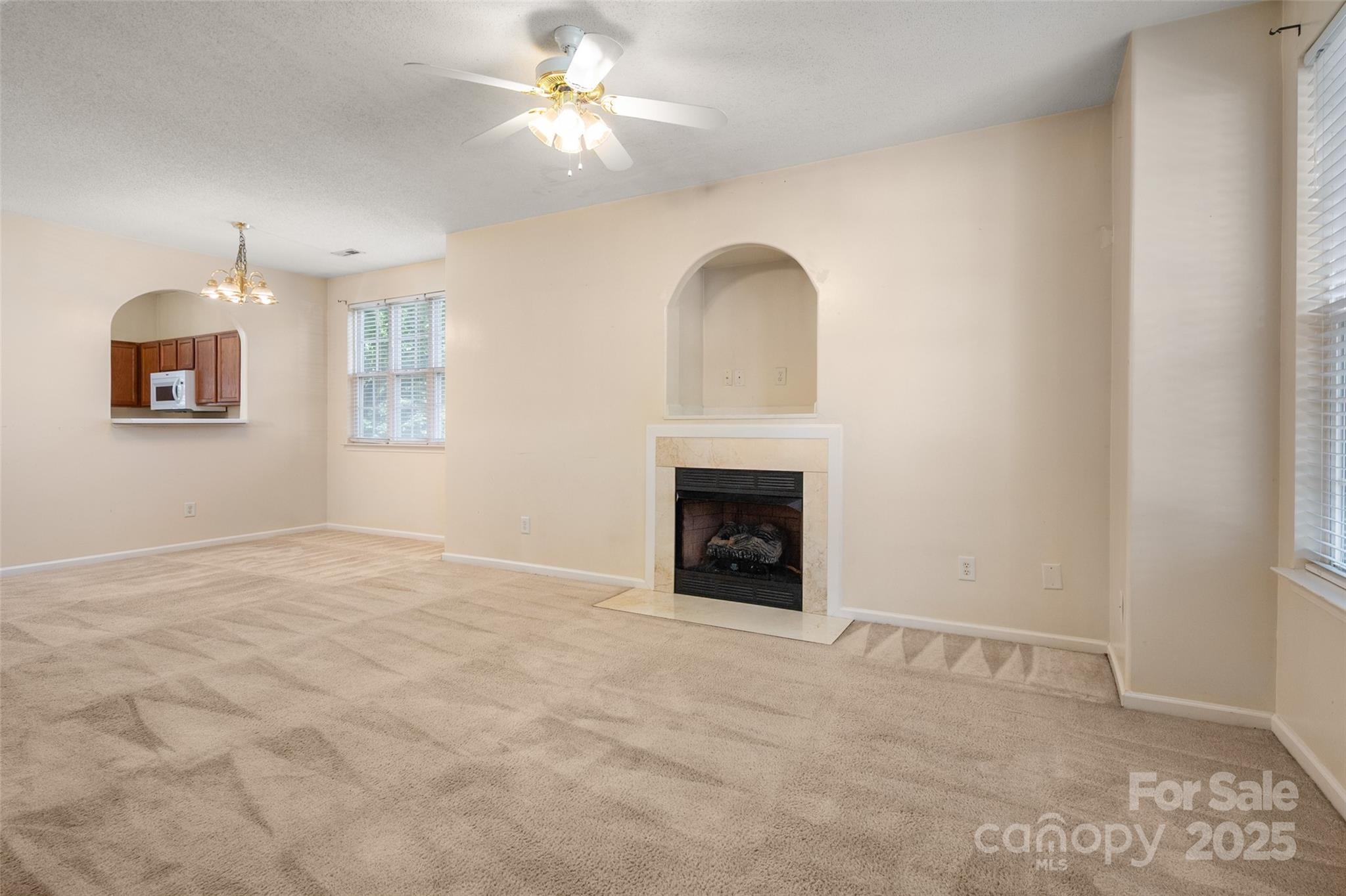 575 Goldstaff Lane