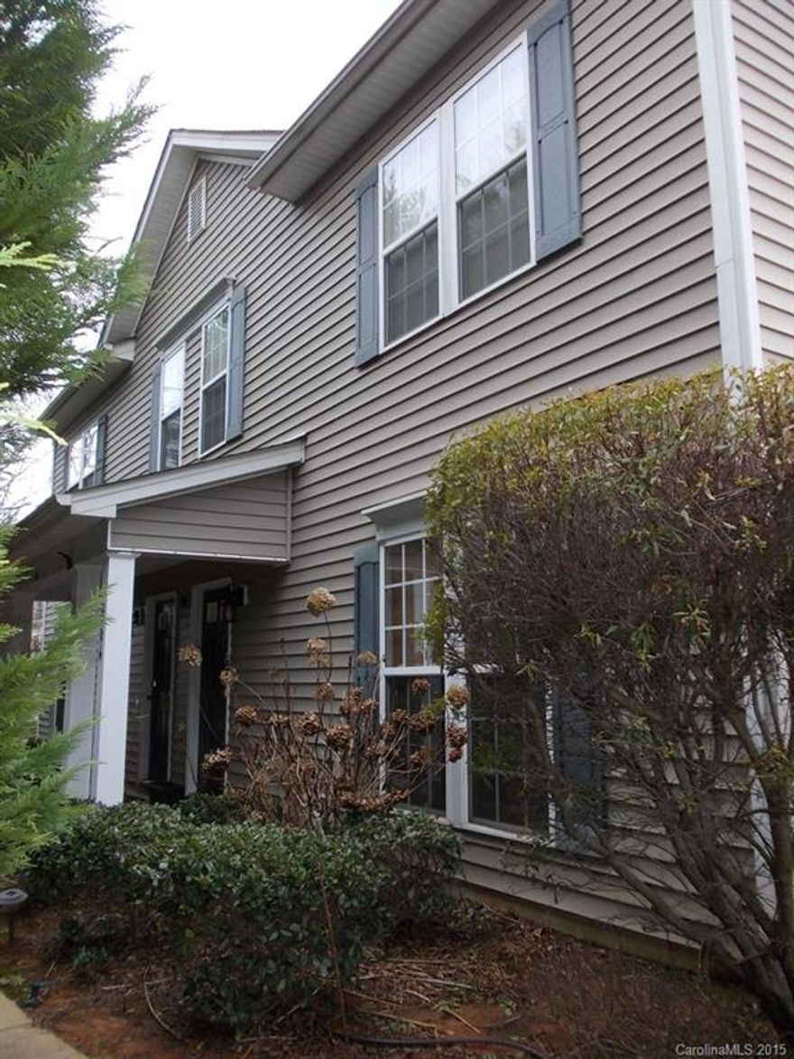 This 2 story townhome features 2 bedrooms, 1.5 bathrooms and over 1000 square feet.  It has a large living/dining room with laminate floors, good size kitchen with updated cabinets and stainless steel appliances.  Master bedroom has vaulted ceiling, walk in closet and private bath.  The home also has large enclosed patio and storage closet.  Located just off The Plaza Rd. near Eastway.  Close to NoDa, minutes from Uptown or UNCC area.  Rent this home with first months rent and $850 deposit.