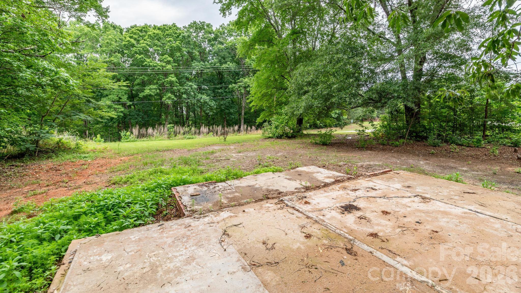 4453 Hickory Highway