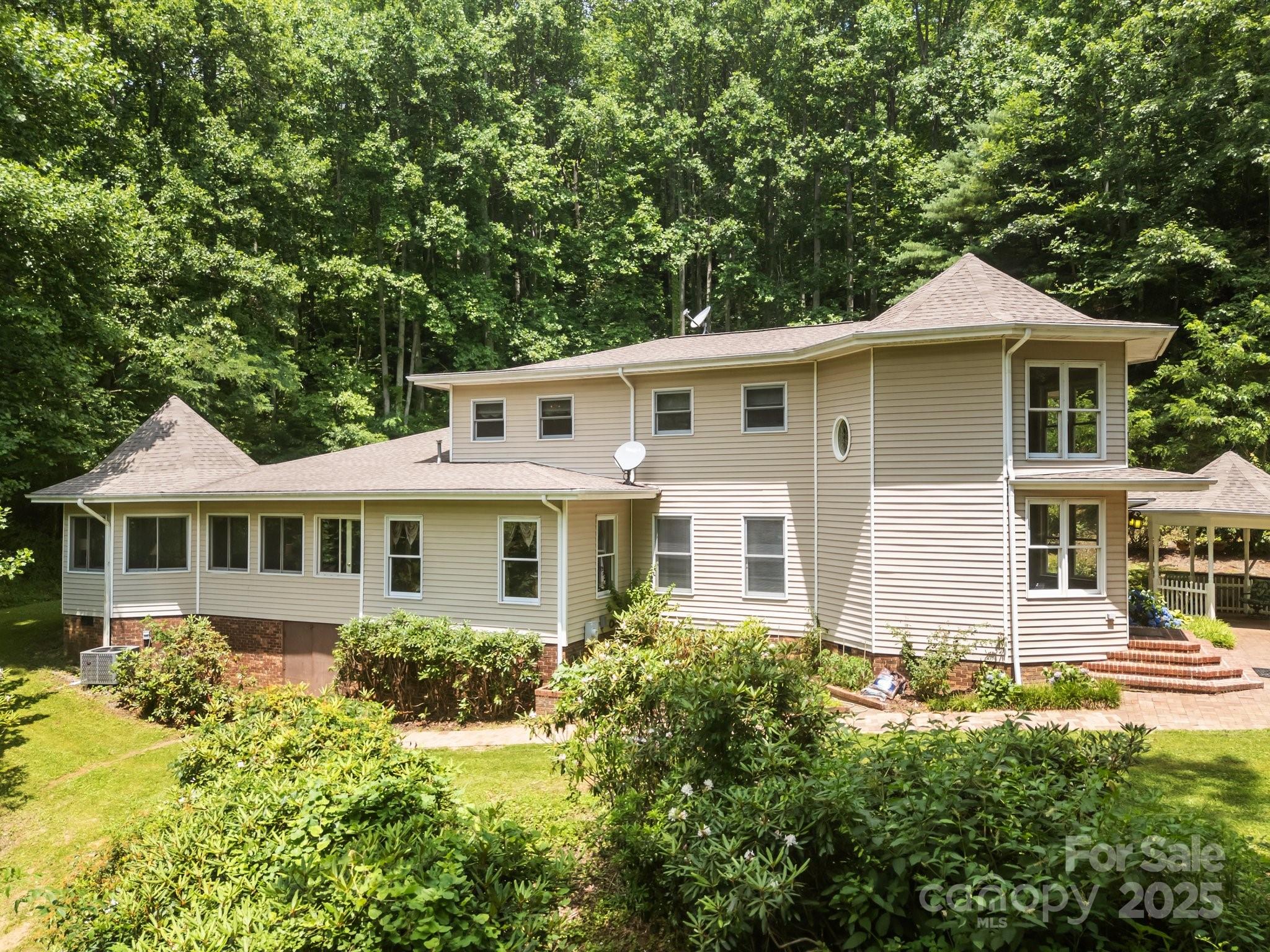 235 Kinder Lane