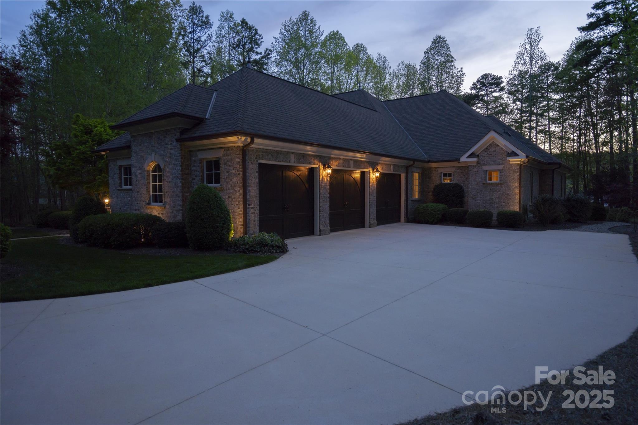 Yachtsman Point - Residential