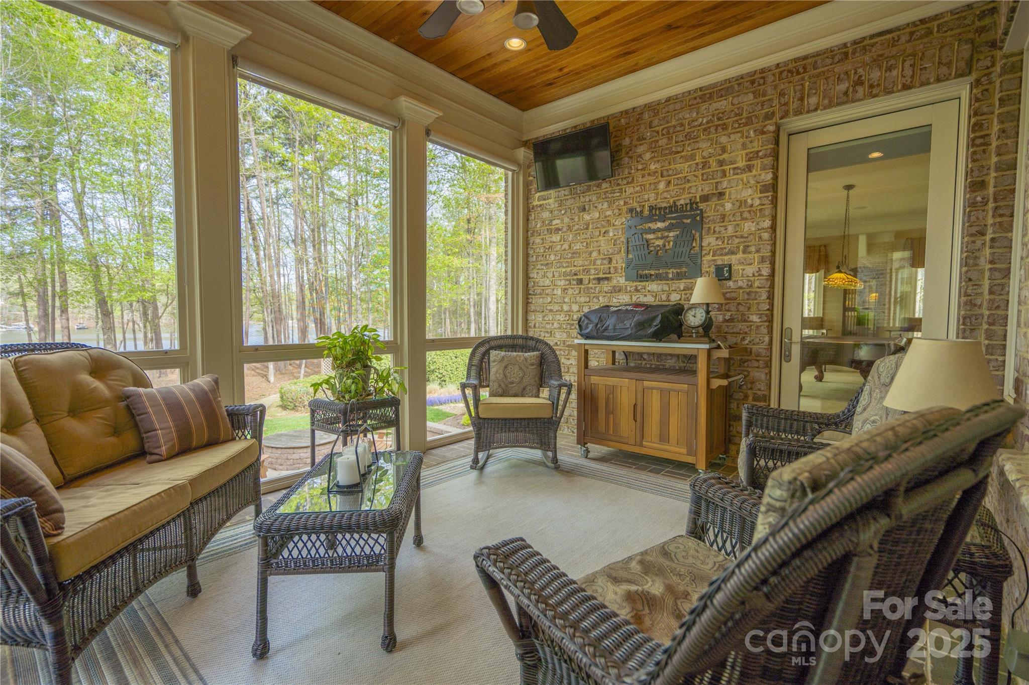 Yachtsman Point - Residential