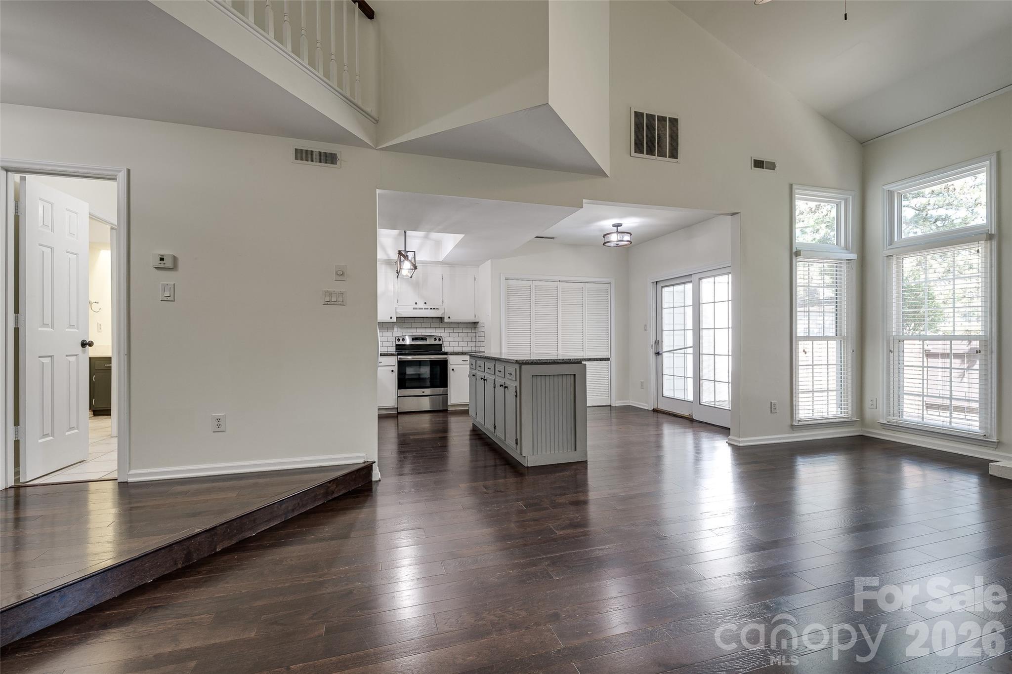 9235 N Vicksburg Park Court