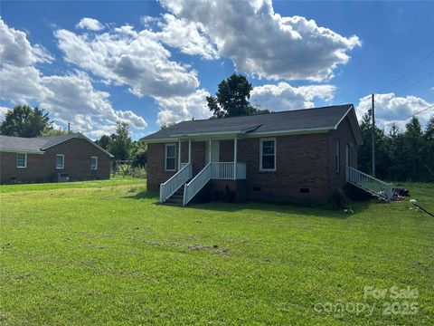 Photo of 835 Sikes Mill Road, Monroe, NC 28110 (MLS # 4310745)