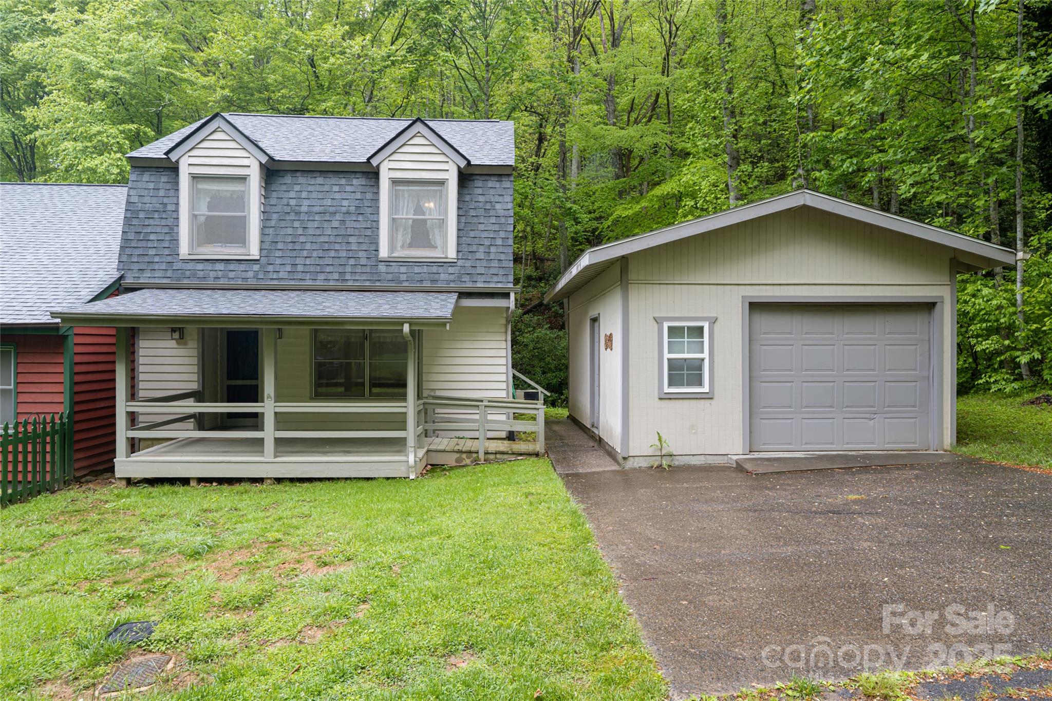 5 Creekside Drive