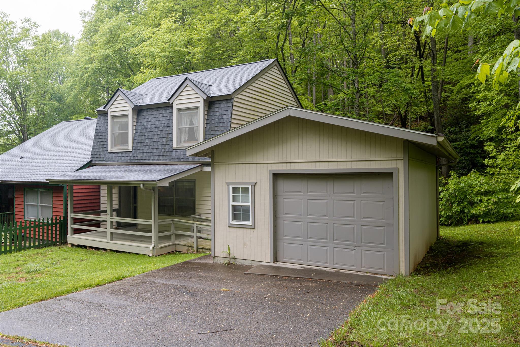 5 Creekside Drive