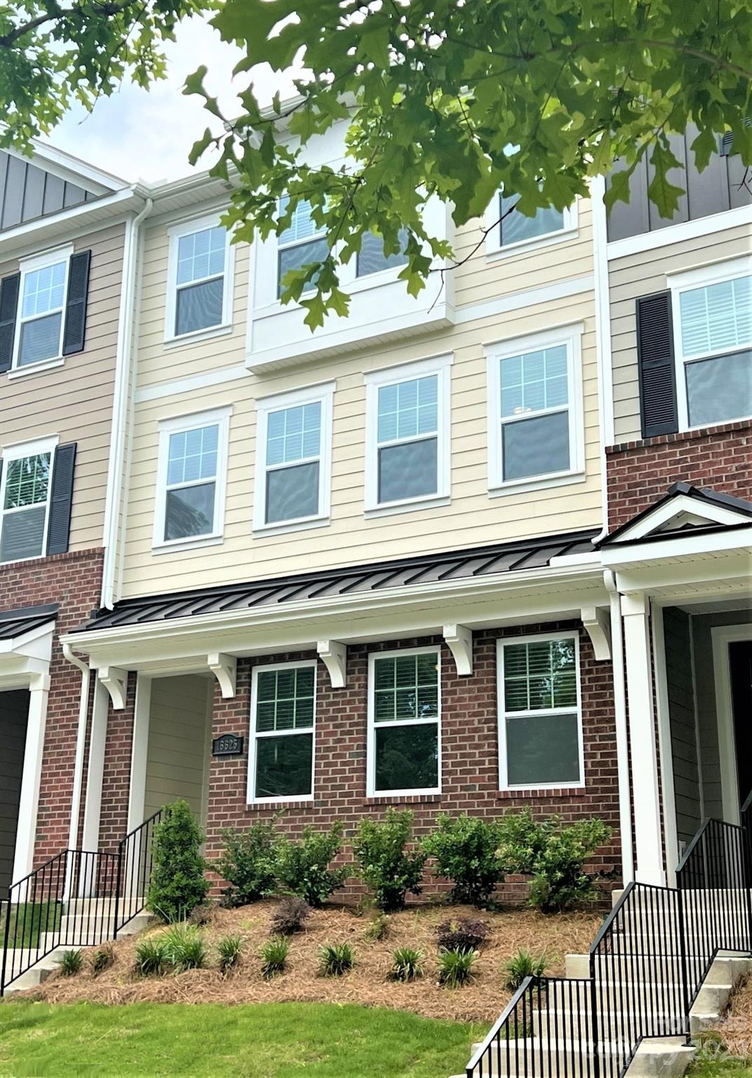 Summers Walk - Residential