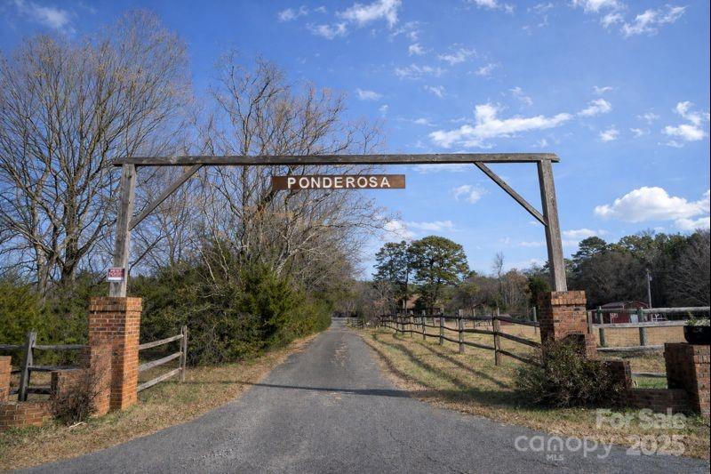 6300 Allen Black Road