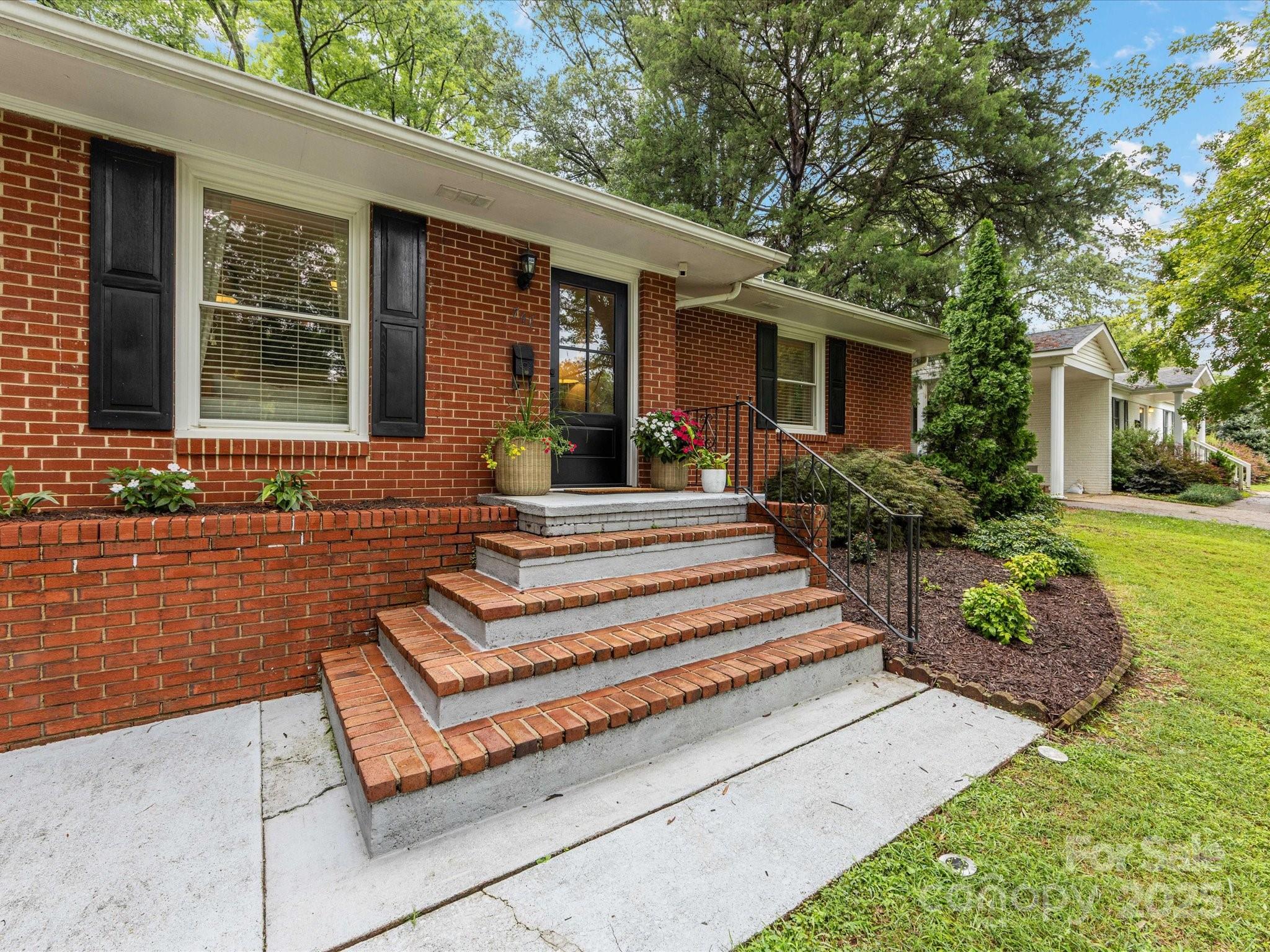 747 Brockbank Road