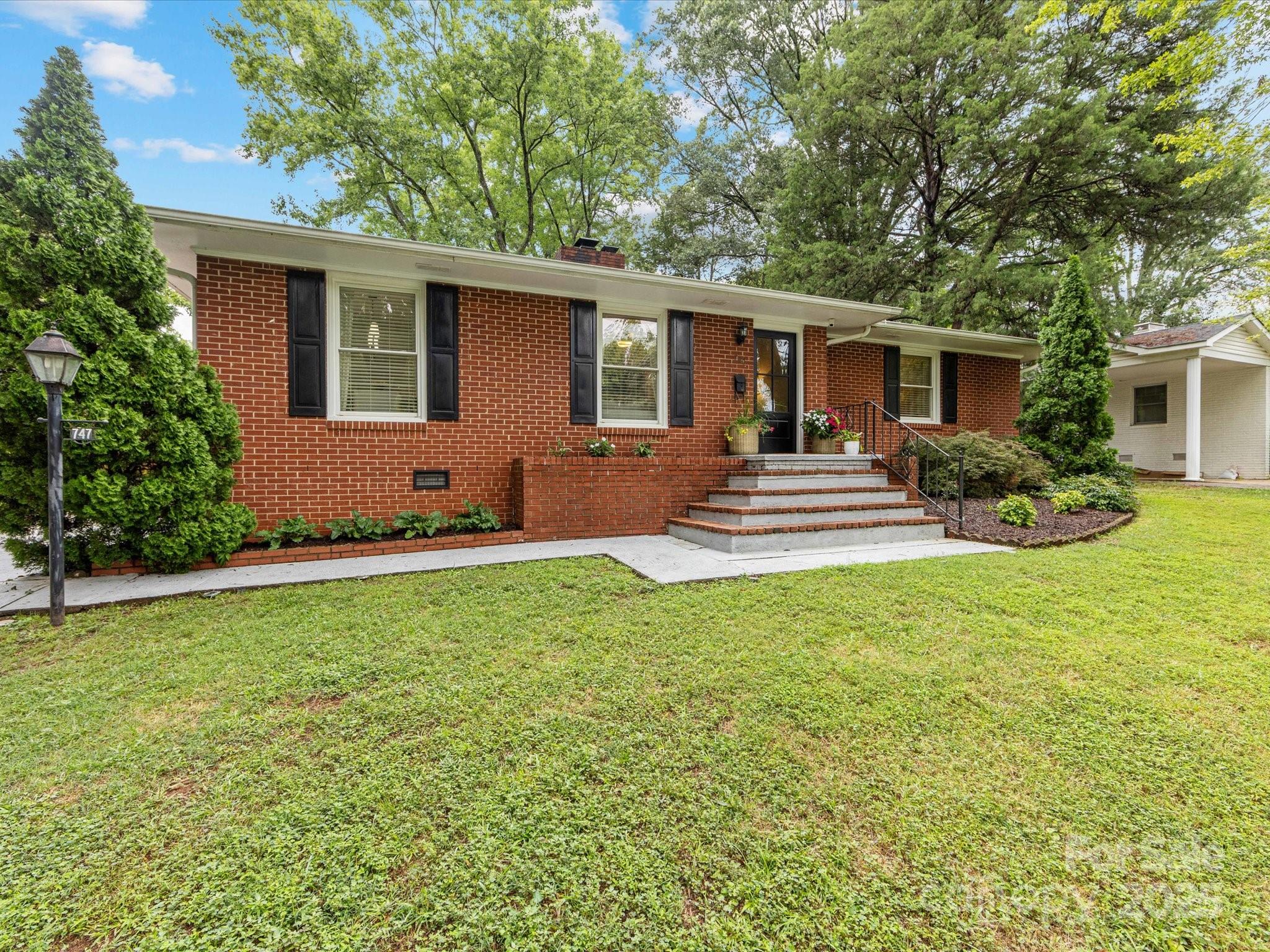 747 Brockbank Road