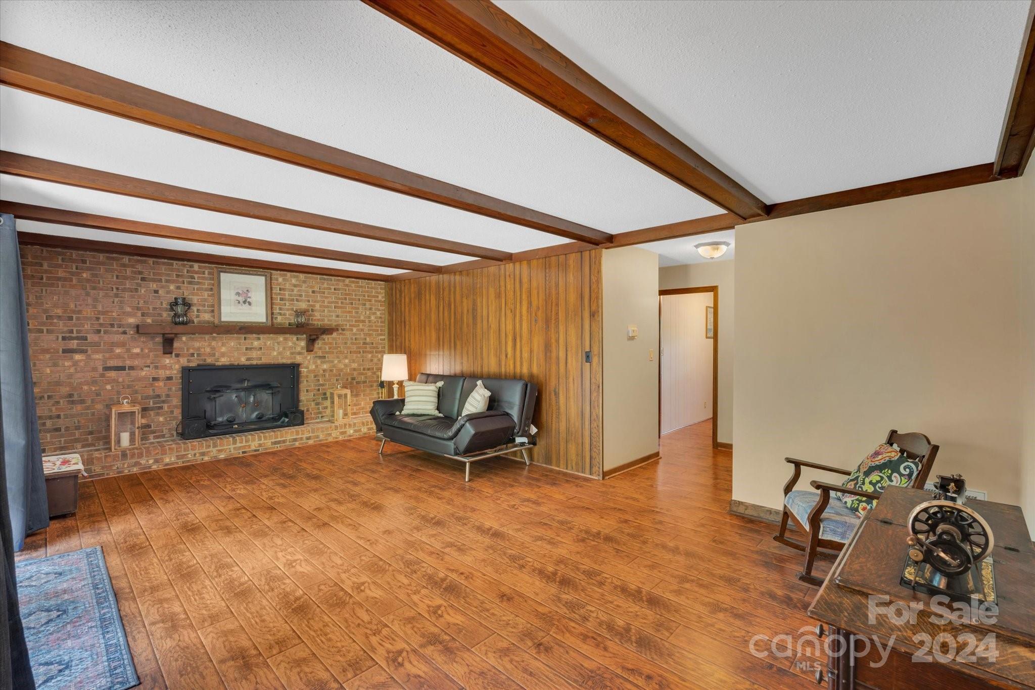 Woodwind - Residential