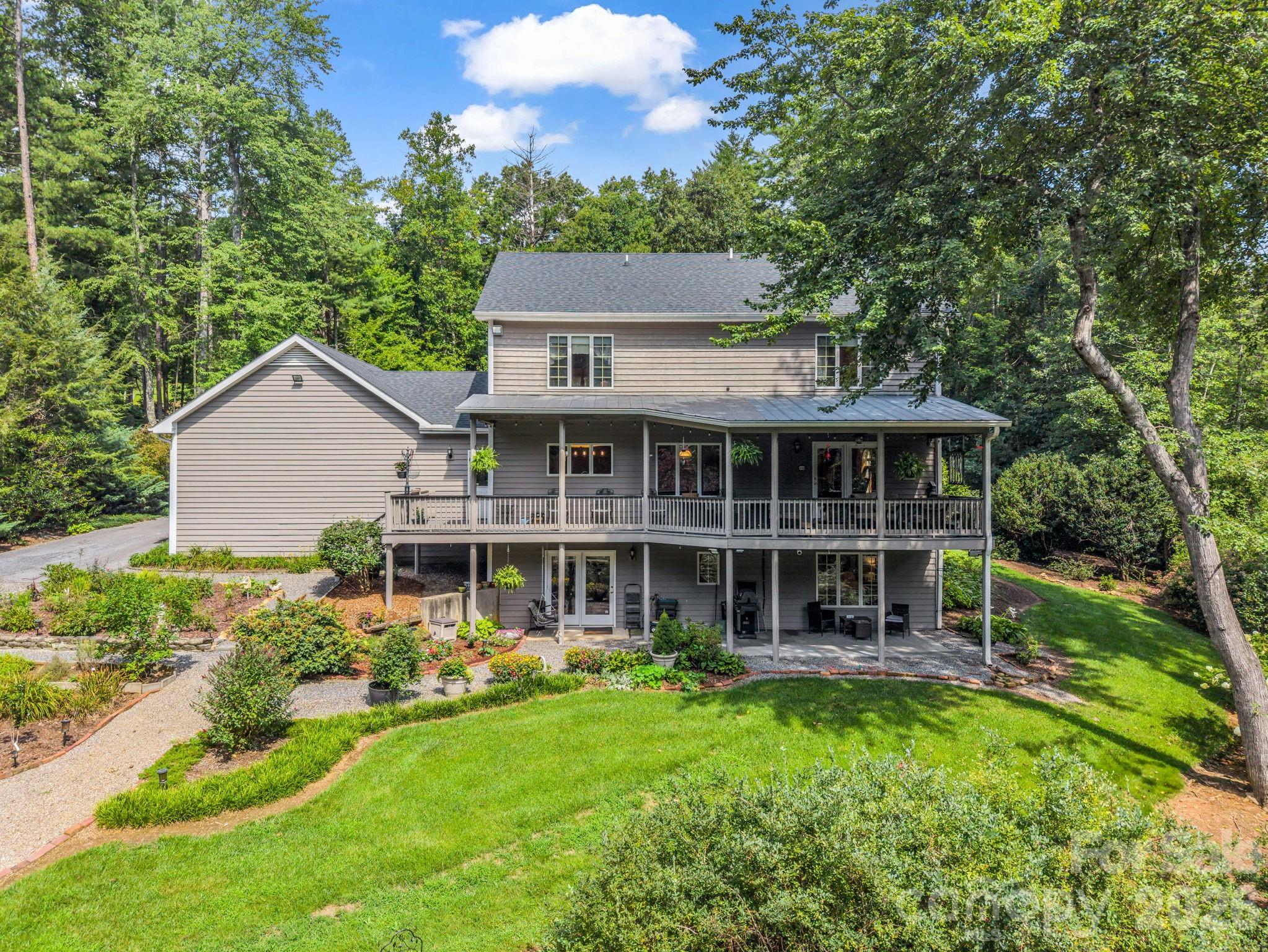 15 Ravenwood Drive