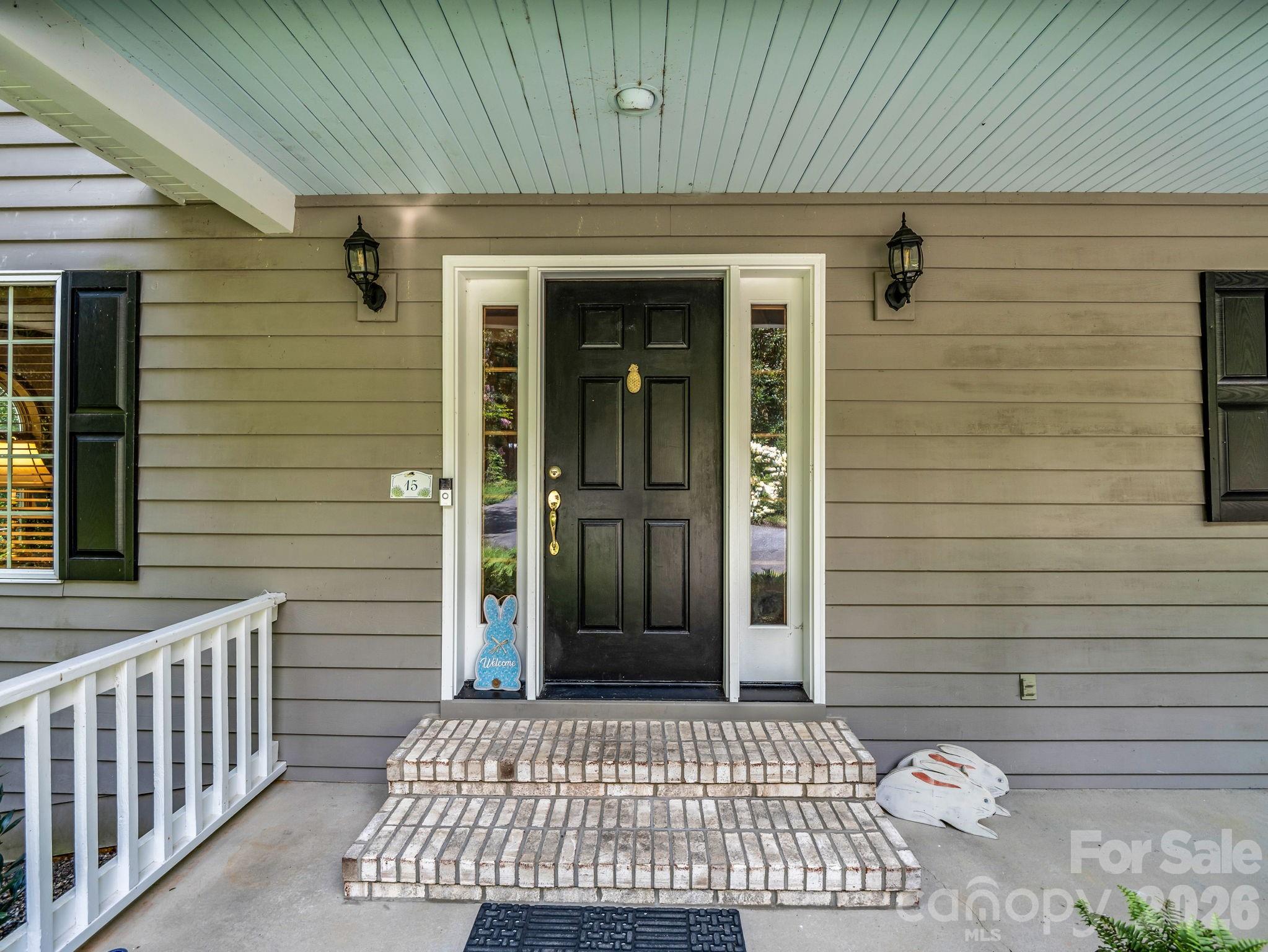 15 Ravenwood Drive