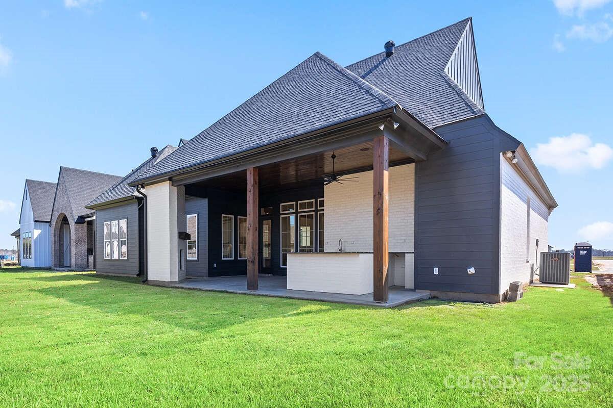 1216 Rosa Drive 64