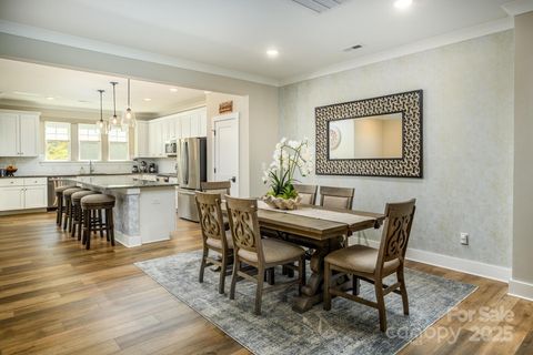 114 Glencoe Lane 102 Mooresville NC 28117
