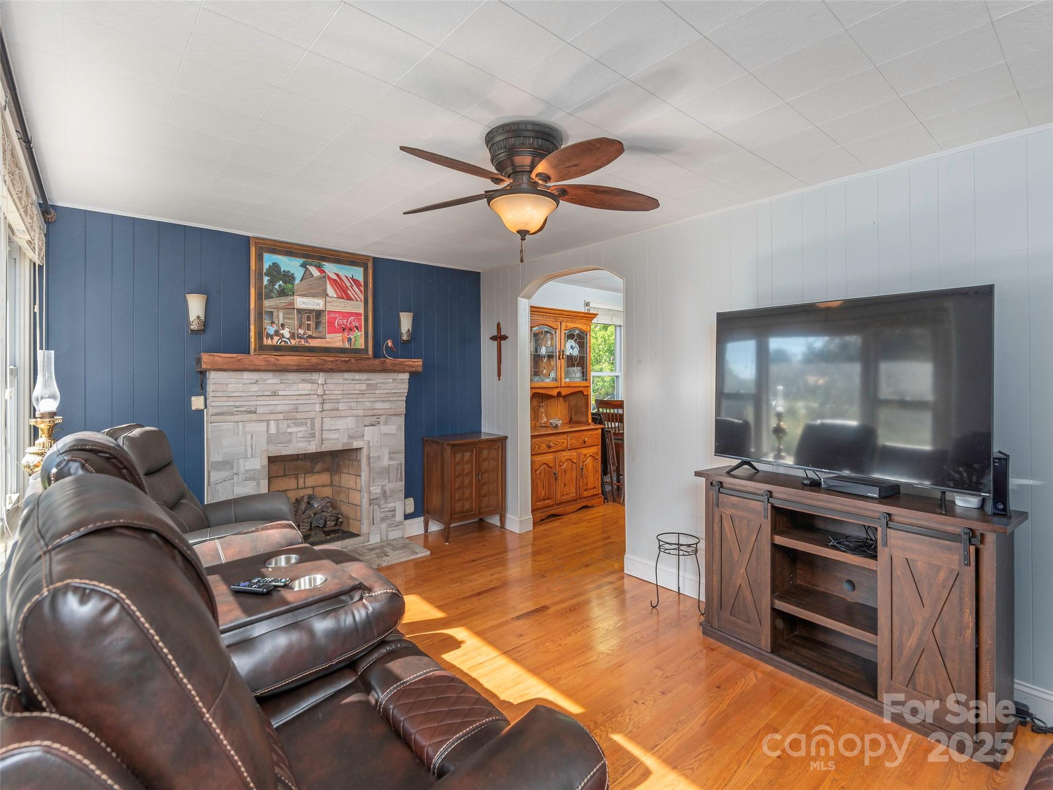 78 Hardin Lane