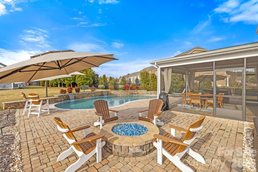 7683 Lazy Hollow Lane