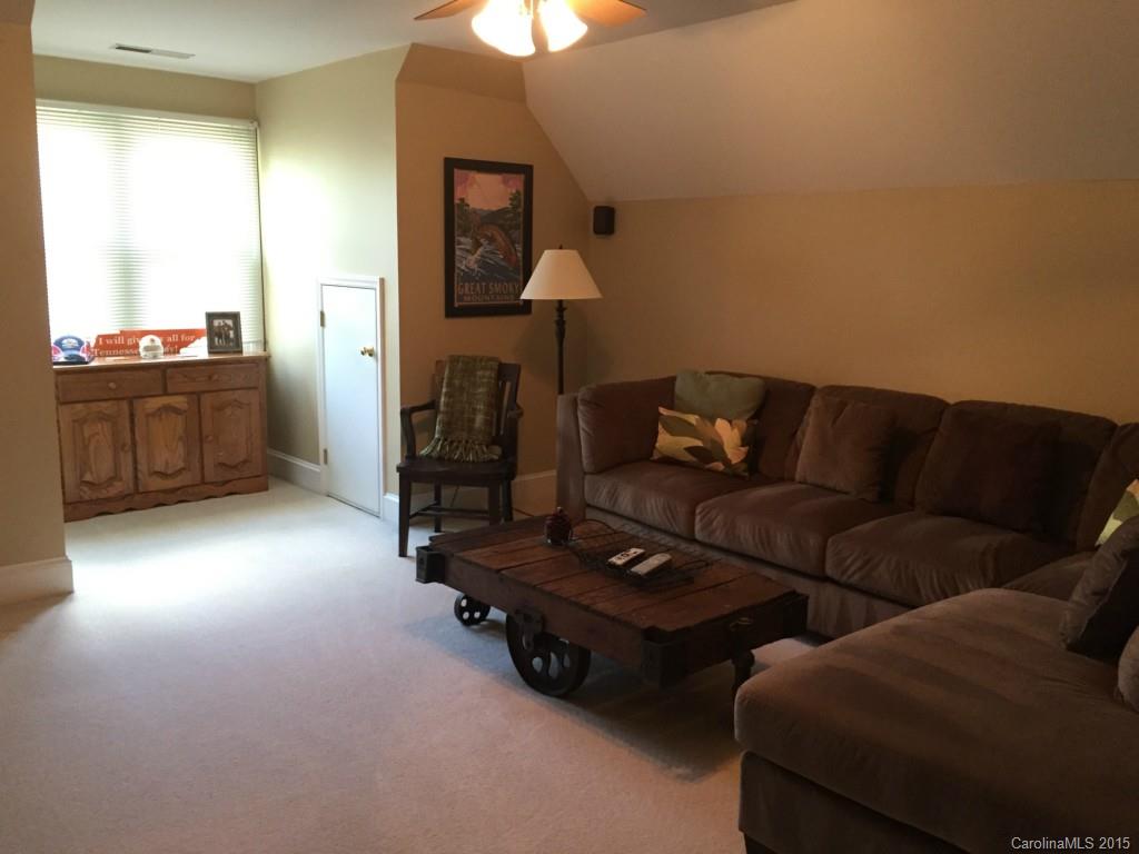 Beacon Knoll - Residential