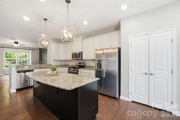 6564 HASLEY WOODS DR, HUNTERSVILLE, NC 28078 - Image 30e4ea6b40b1fbe57a13cd0e4e20becf/2853218308