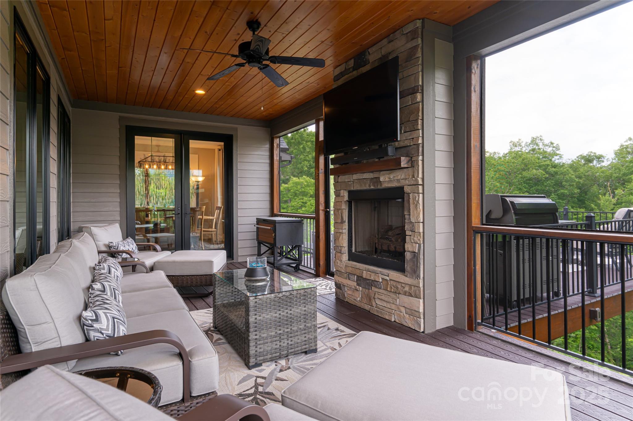 Homestead at Mills River - Residential