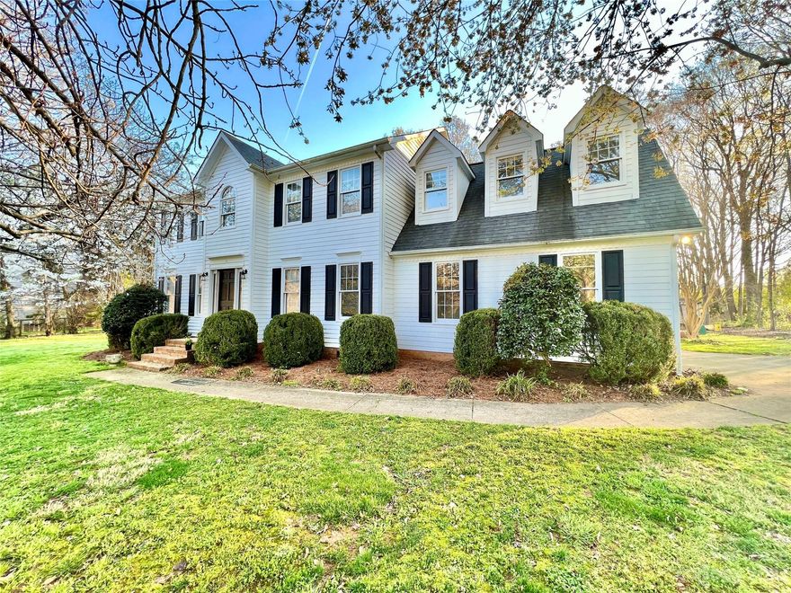 Spacious home on nearly 1 ACRE in WEDDINGTON SCHOOLS! Be the first to enjoy the refinished floors, new carpet, paint, and countertops in this rare find. The two car garage, huge flat back yard, and quiet neighborhood is a combination that is hard to find on the rental market. On top of that, you are only minutes away from Waverly, Blakeney, Stonecrest, Ballantyne, and 485. The floor plan offers tremendous flexibility. The main floor includes a formal dining room, breakfast area, living room, plus another den/office/music room/homeschool room. Upstairs features three bedrooms plus a bonus room with closet which could function as a 4th bedroom. In the primary suite you'll find his and hers walk-in closets, separate vanities, soaking tub, and separate shower. Washer/dryer/fridge included!

Lease Terms: 12 Months. No Pets. No smoking. 600+ Credit Score required. Proof of income 3x monthly rent. Tenant responsible for all utilities. $50 App fee per applicant.