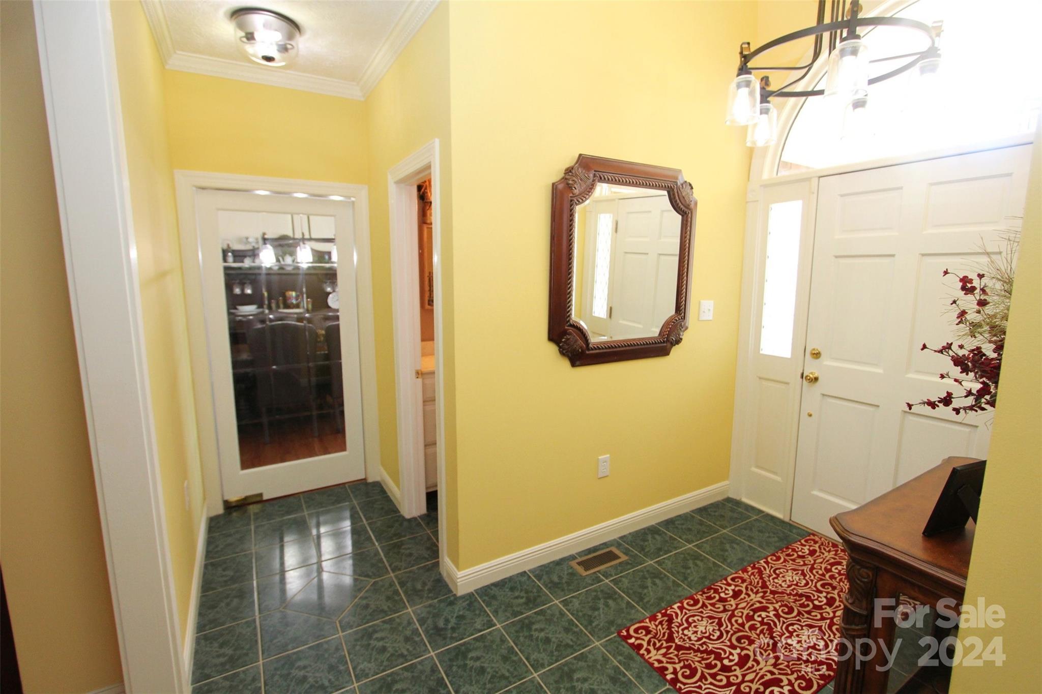 Country Club Estates - Residential