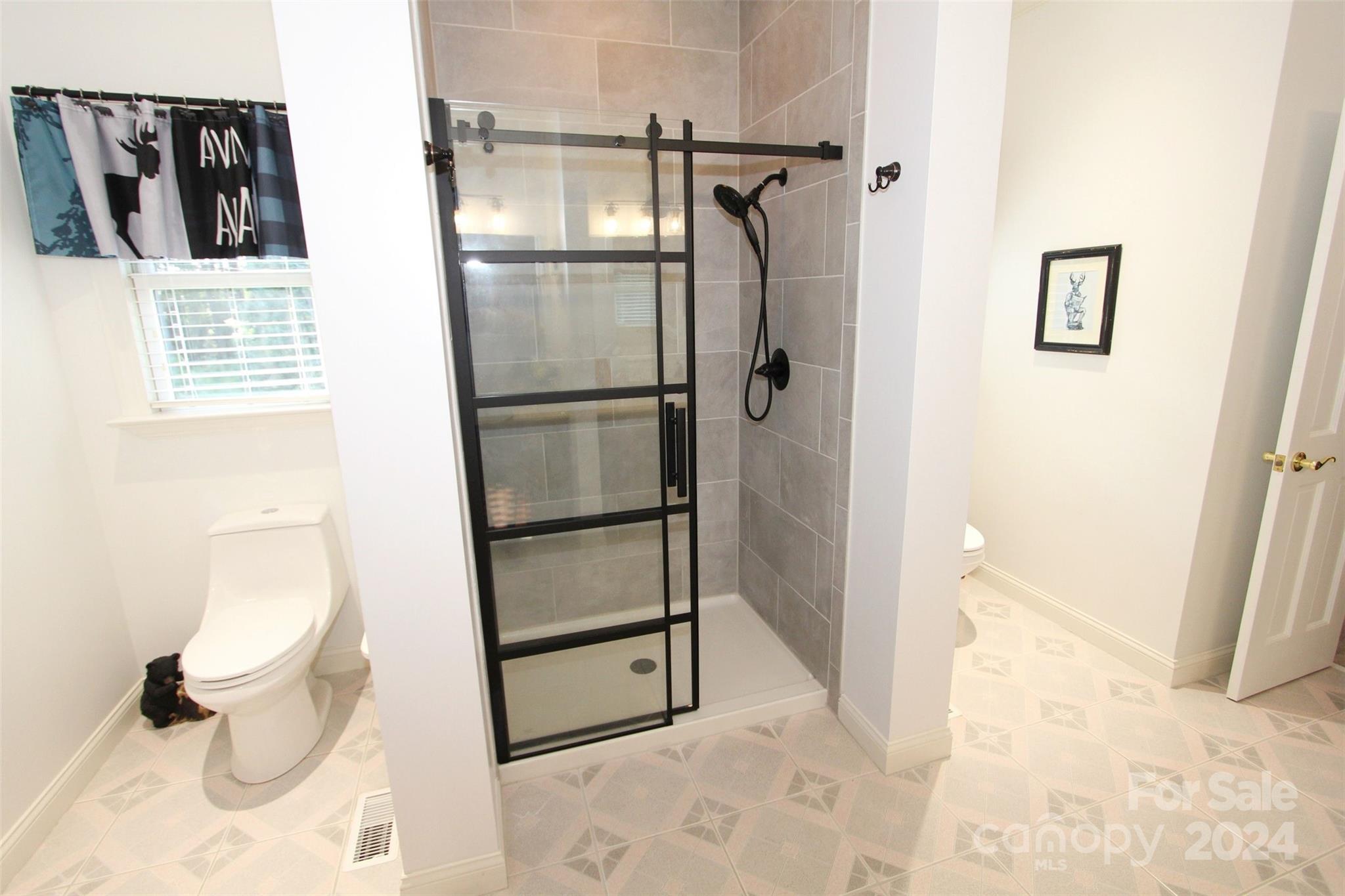 Country Club Estates - Residential