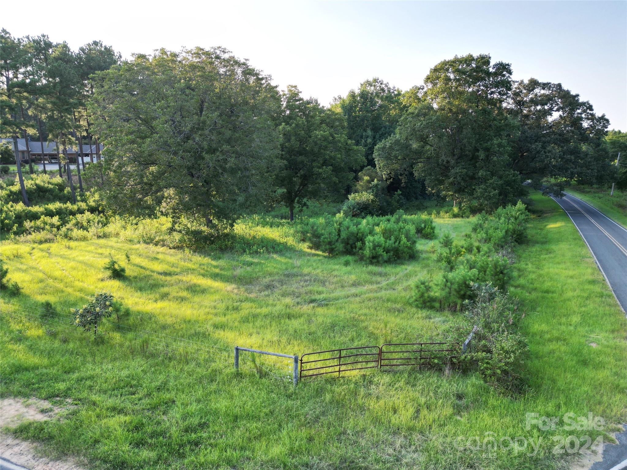 Country Club Estates - Residential