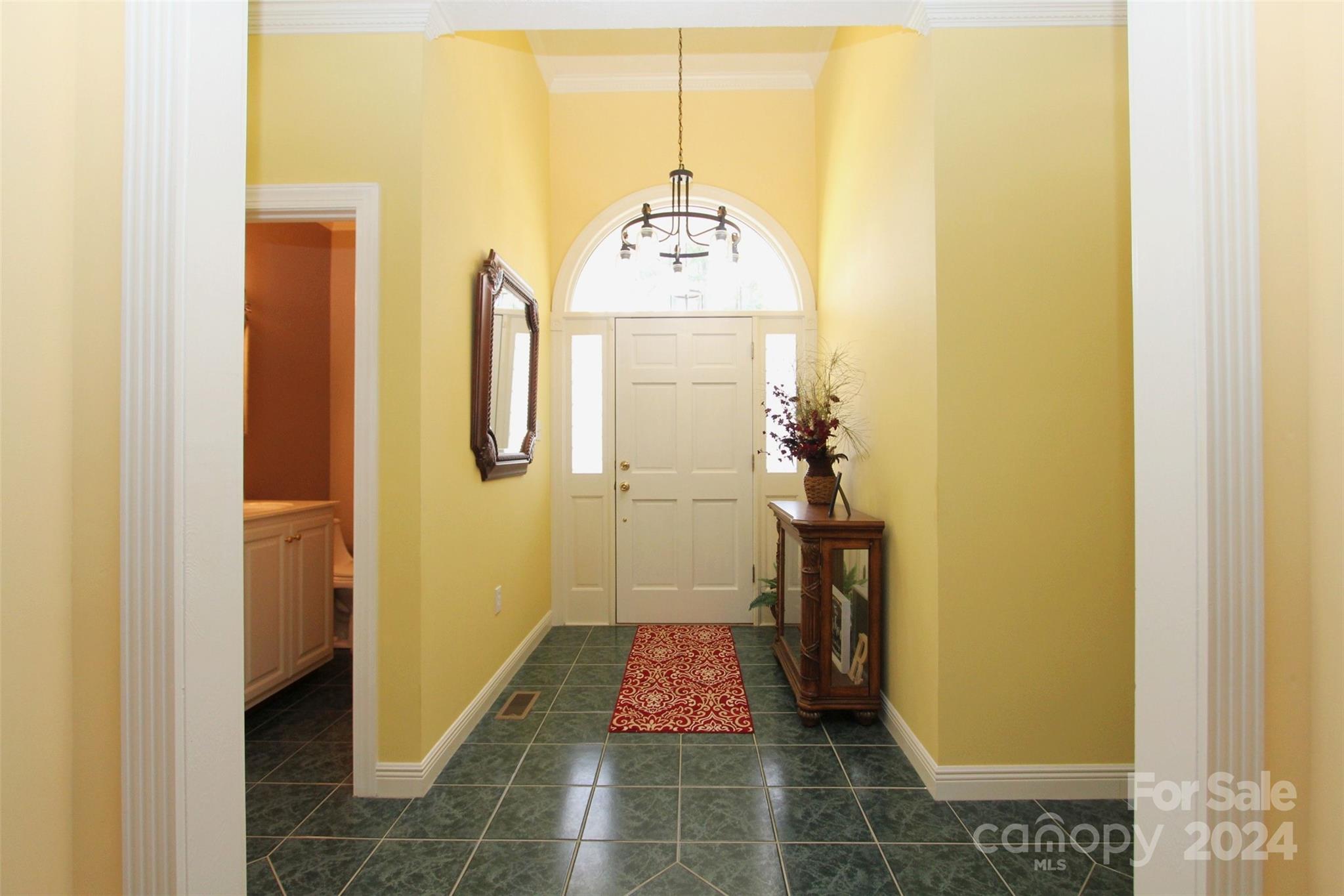 Country Club Estates - Residential