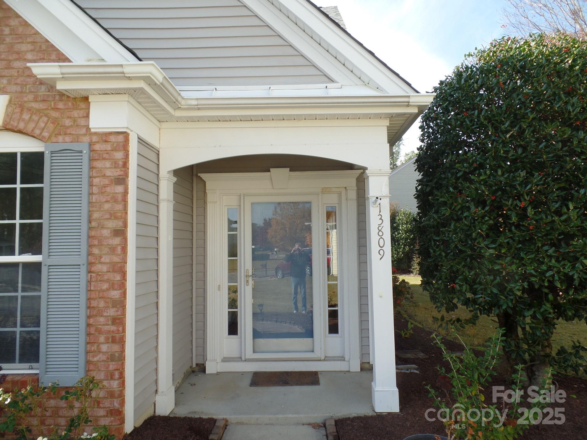 13809 Falconcrest Drive