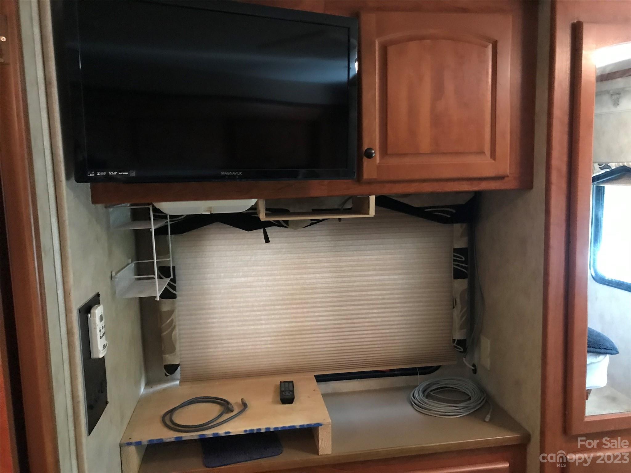 Twin Harbor - Residential