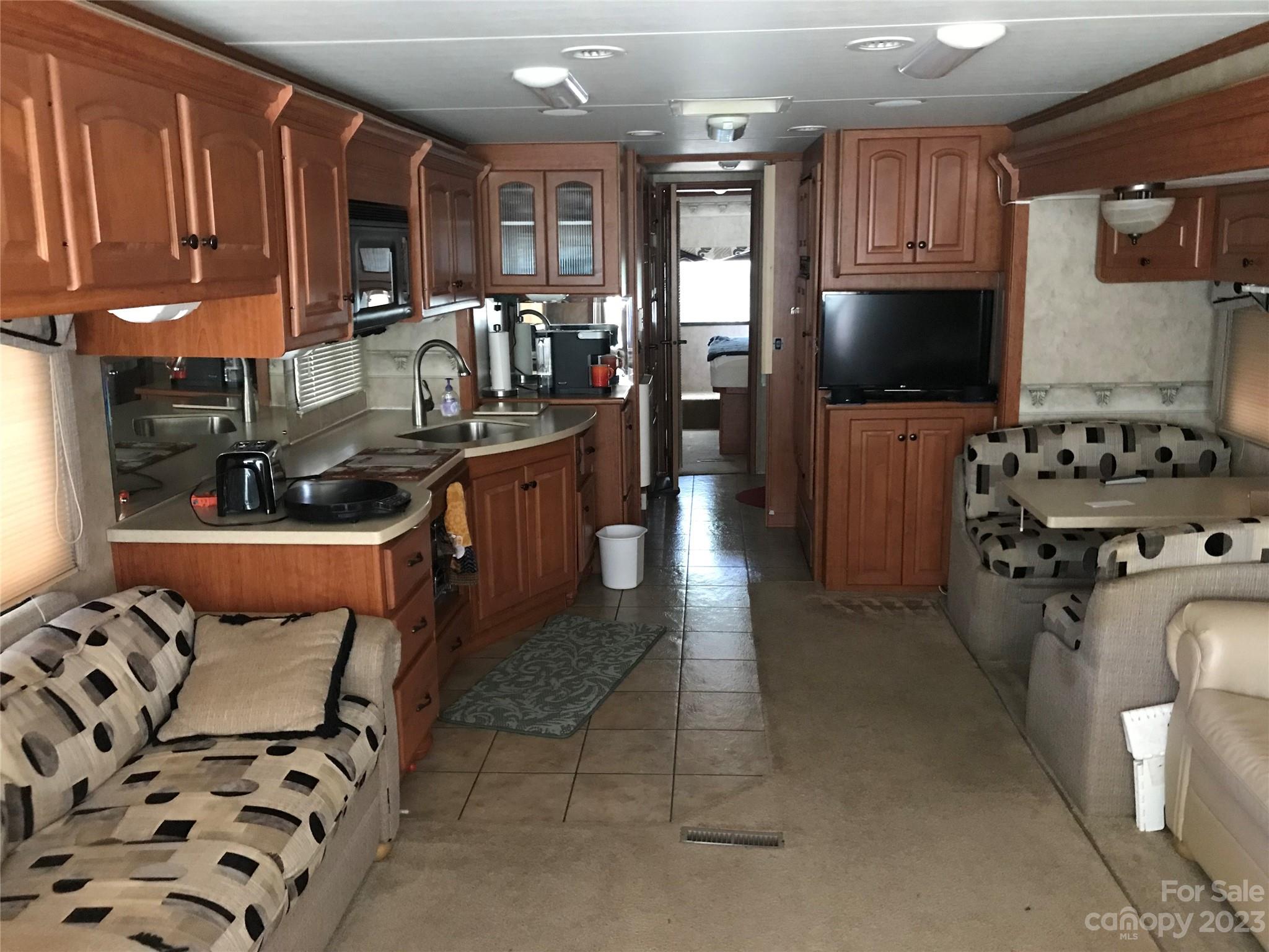 Twin Harbor - Residential