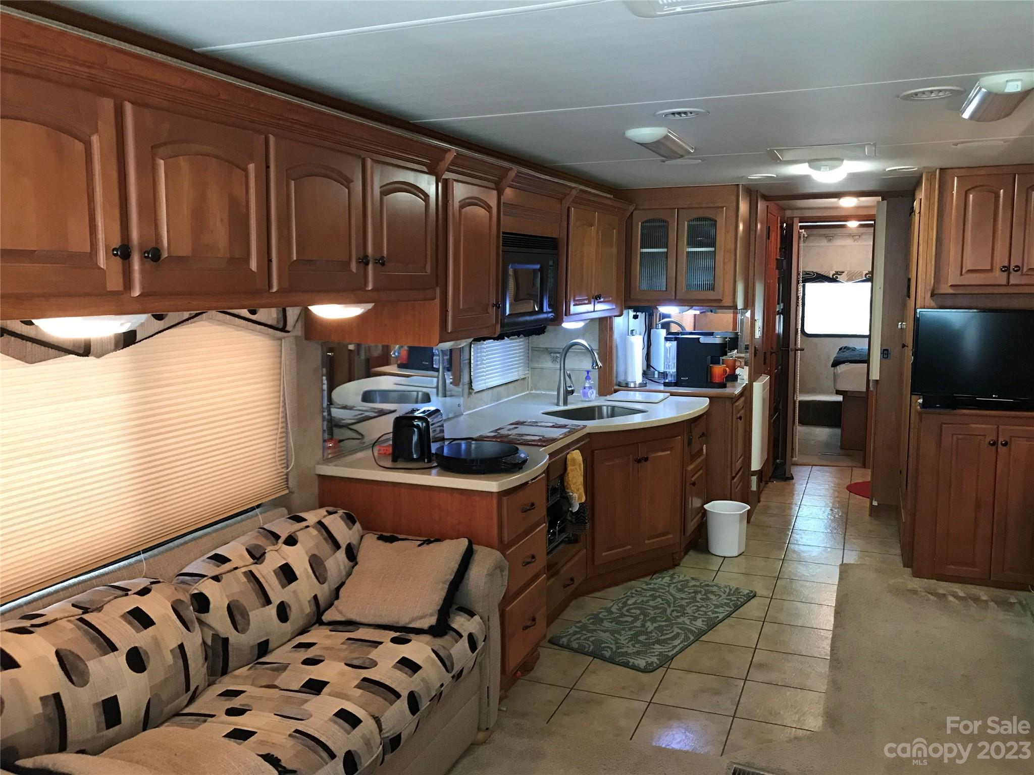 Twin Harbor - Residential