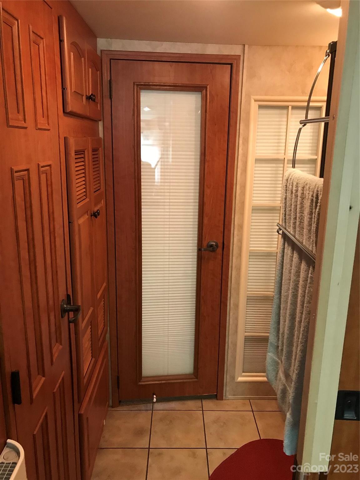 Twin Harbor - Residential